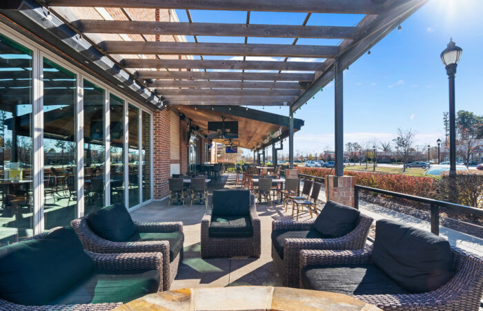 Hickory Tavern outdoor patio